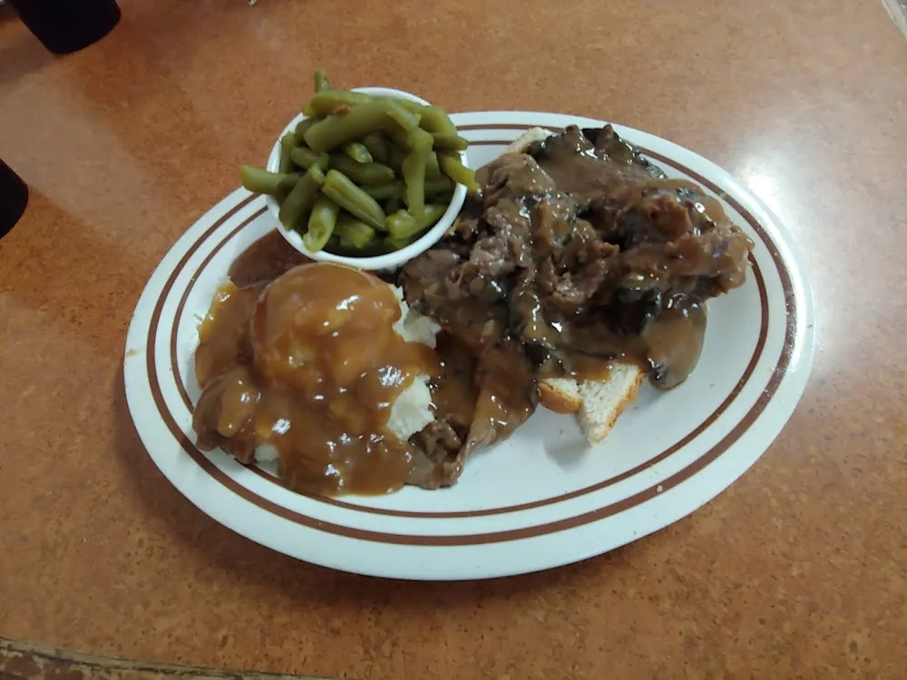 Open Faced Roastbeef with Green Beans and Potatoes